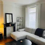 O-sea House: Herenwoning In Belle Epoque Wijk Te Βίλα